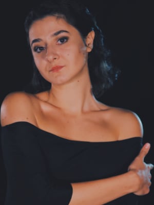 Снимка 2 на Антония Гюруди